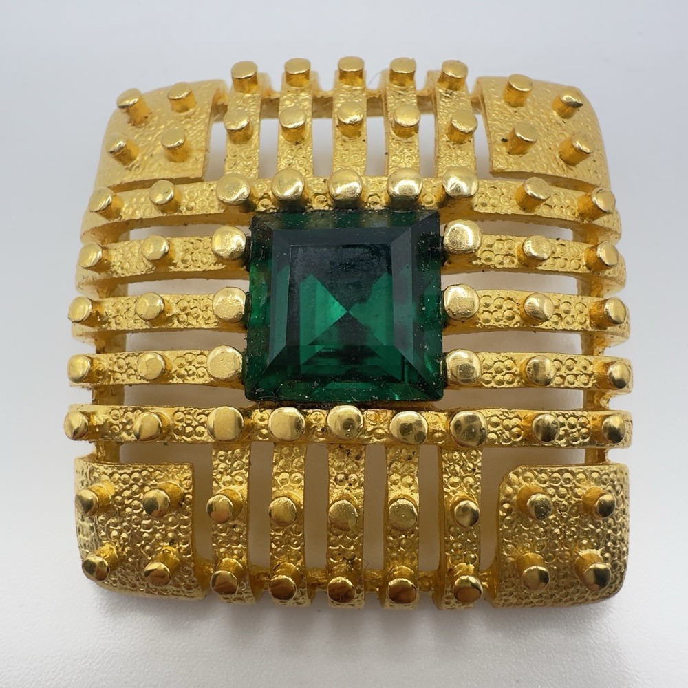 Vintage Gem Craft Brooch Modern Gold Tone Green Rhinestone Signed 1.5"
